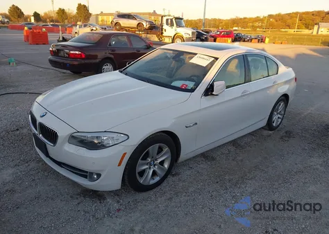 2013 BMW 528I xDrive из США, поврежденный, VIN WBAXH5C54DD109276
